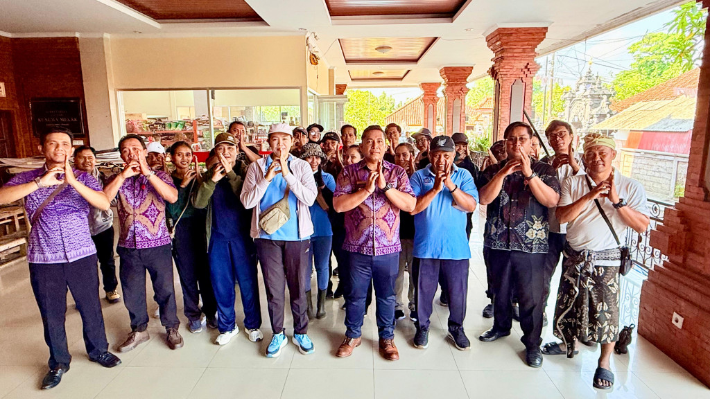 Vaksinasi Rabies di Desa Darmasaba